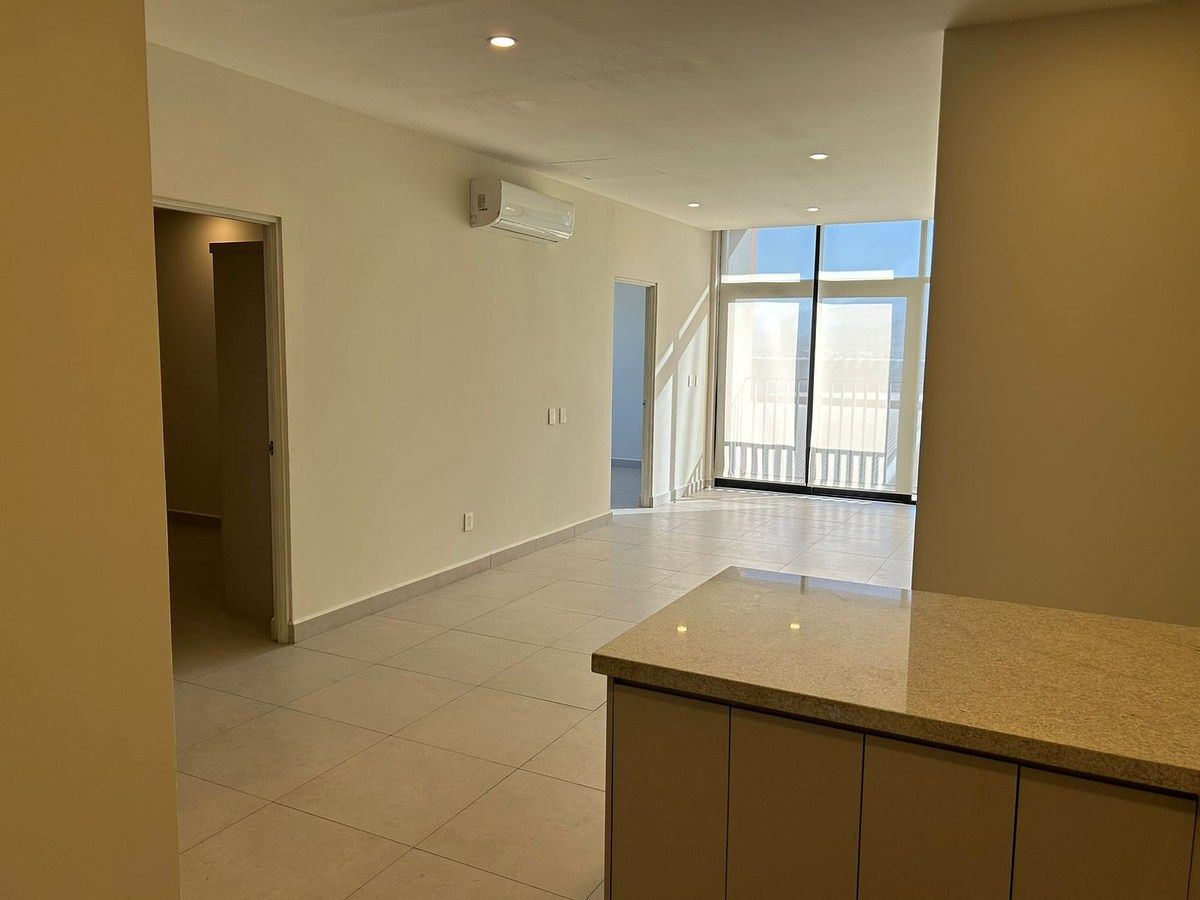 1 of 16: SALA COMEDOR CON BALCON