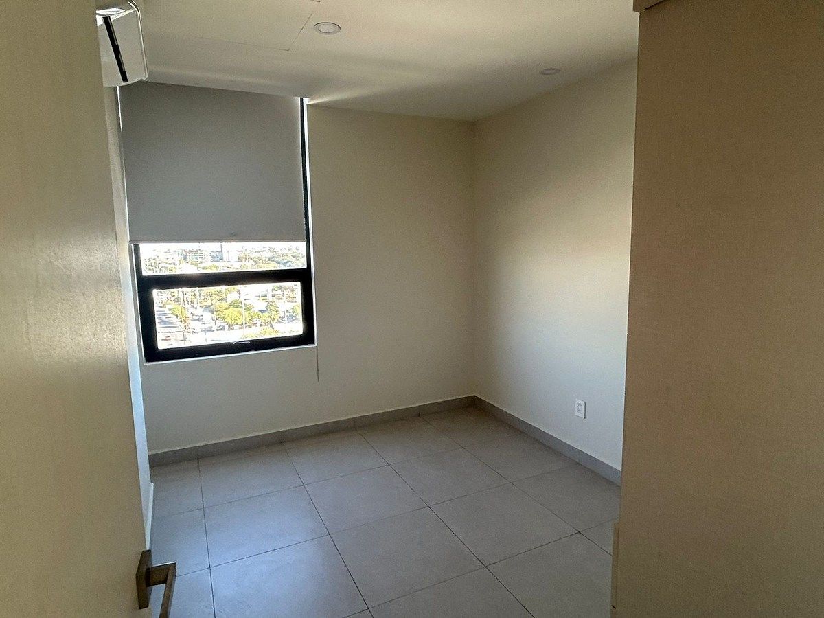 11 of 16: RECAMARA 2