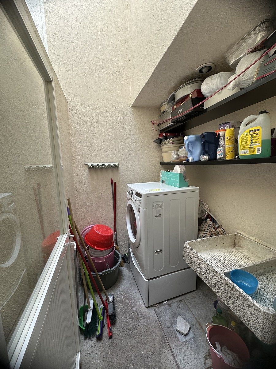 29 de 31: AREA DE LAVADO