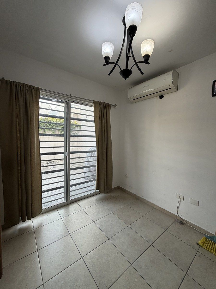 11 de 12: Área de comedor