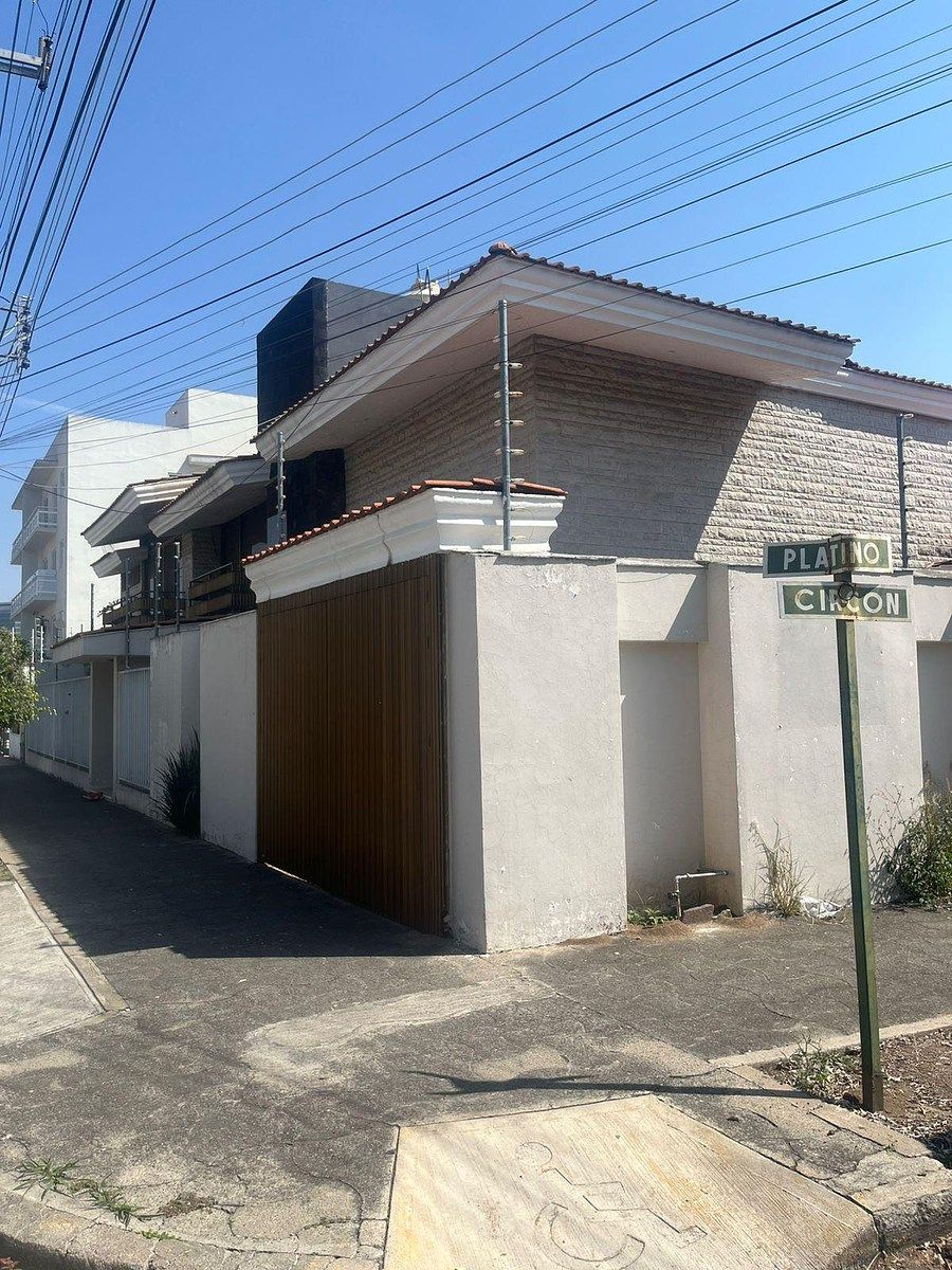 House in Villa La Victoria, Guadalajara, photo 8 of 33