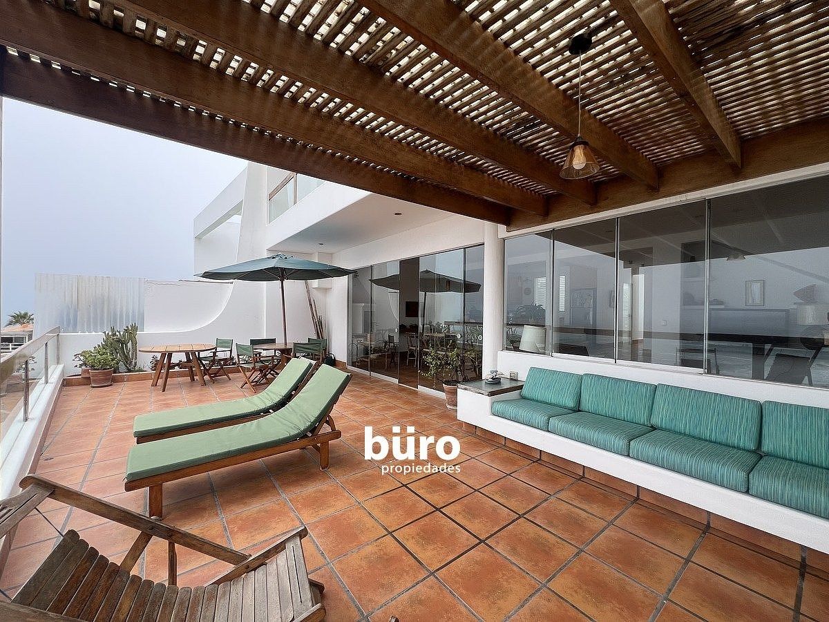 3 de 22: Terraza amplia con vista panorámica
