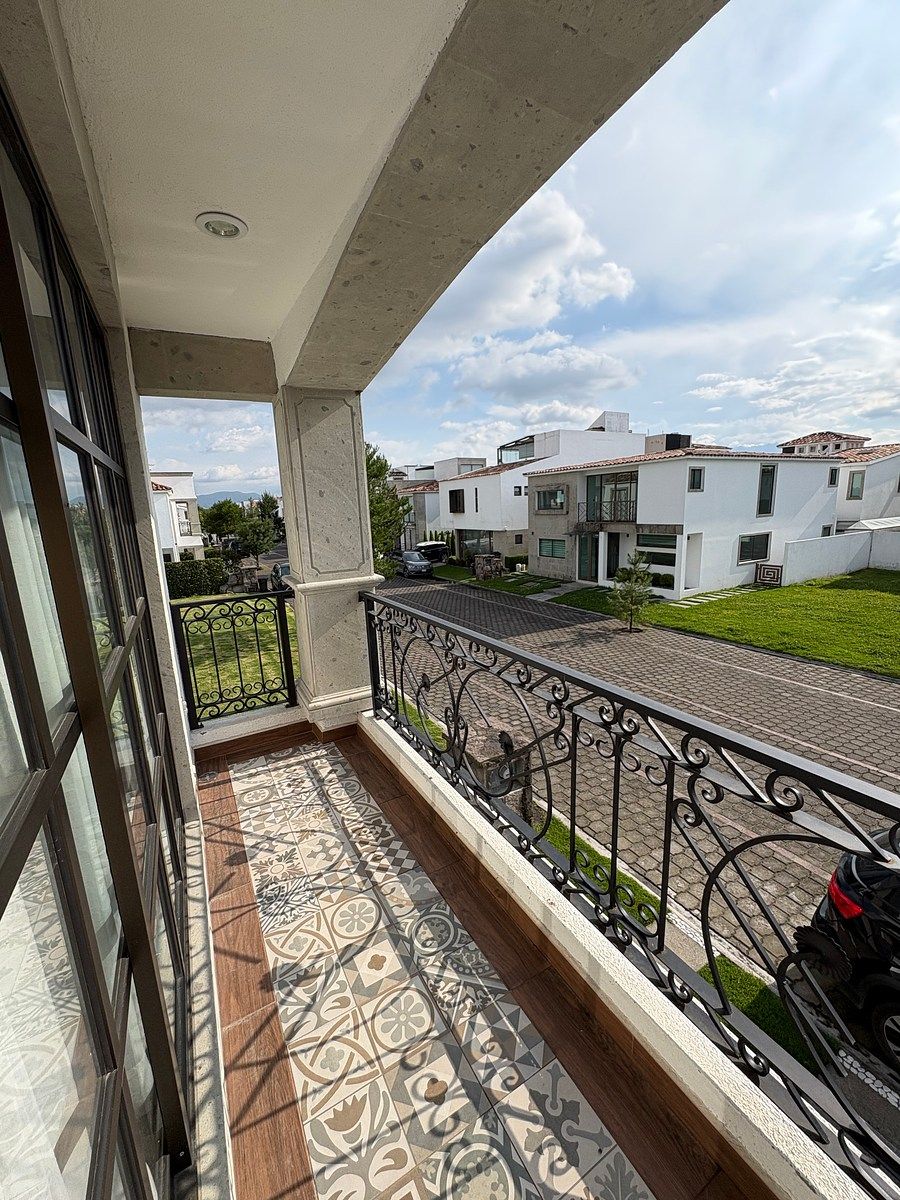 House in Gated Community in San Miguel Totocuitlapilco, Metepec, photo 20 of 27