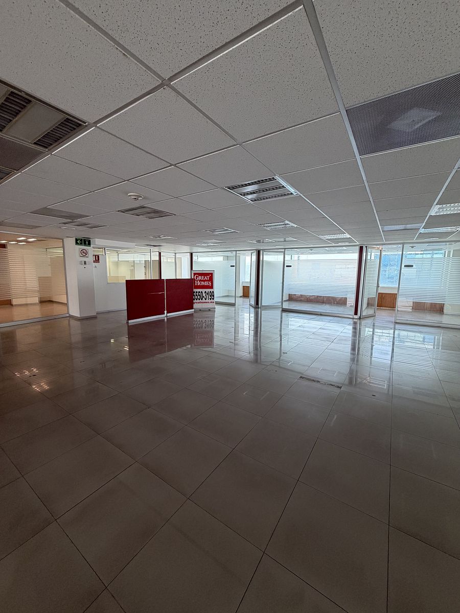 5 de 12: Área abierta 2 y privados