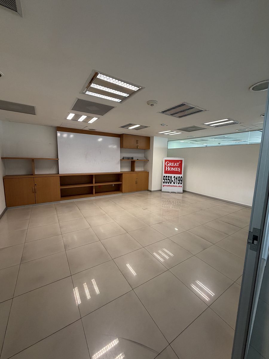 11 de 12: Sala de Juntas