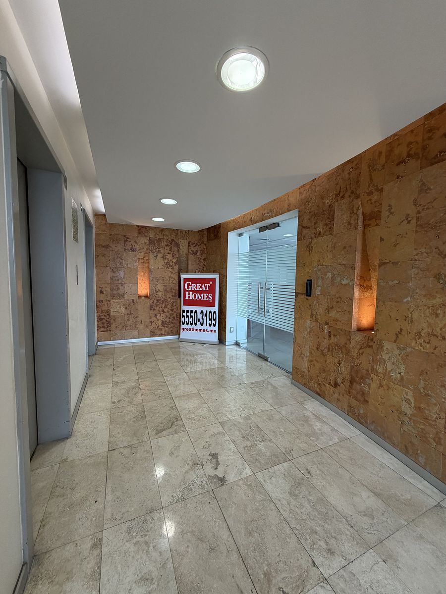 1 de 12: Lobby Piso 9