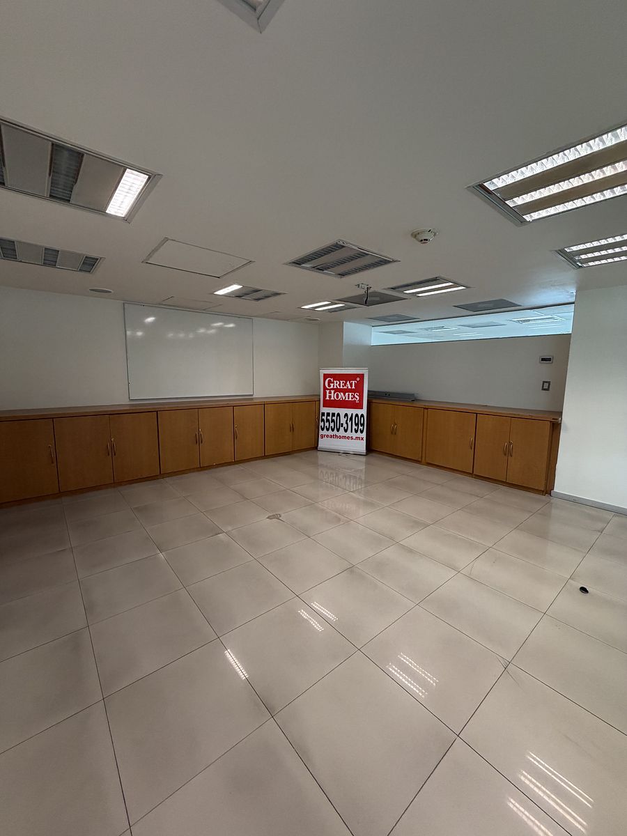 9 de 14: Sala de Juntas