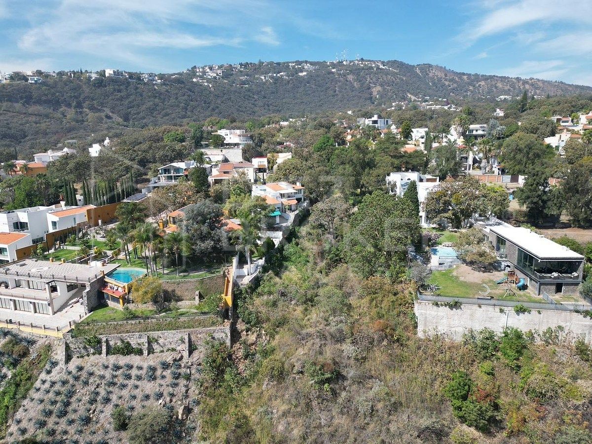 Terreno en Venta - El Palomar – Sección Bosques, Tlajomulco. - foto 4
