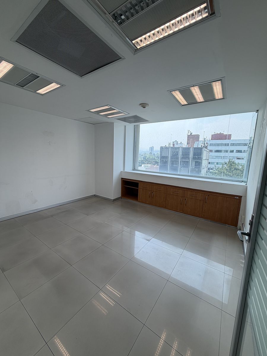 7 de 12: Oficina privada 3