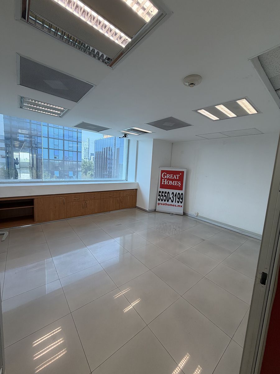 8 de 12: Oficina privada 4