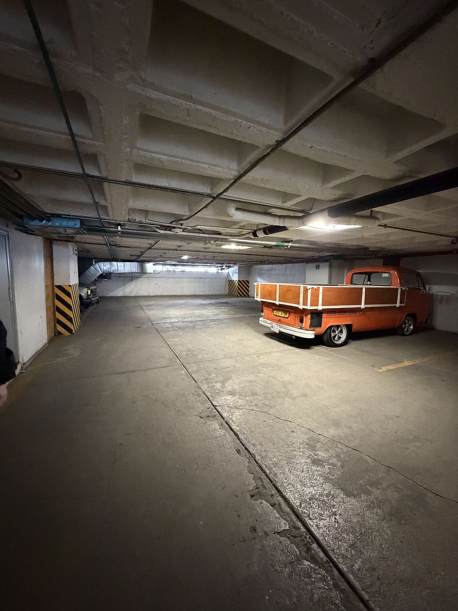 13 de 13: Estacionamientos