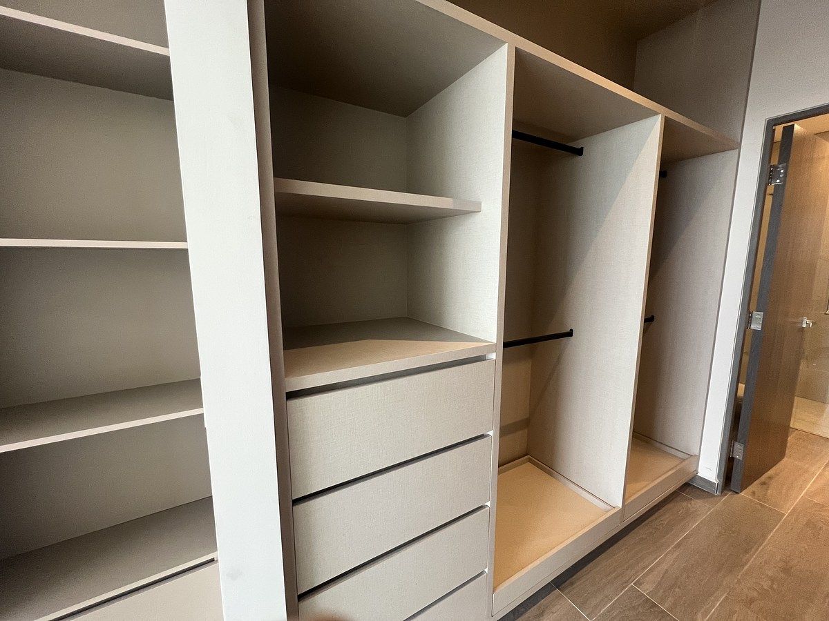 16 de 26: Vestidor rec principal