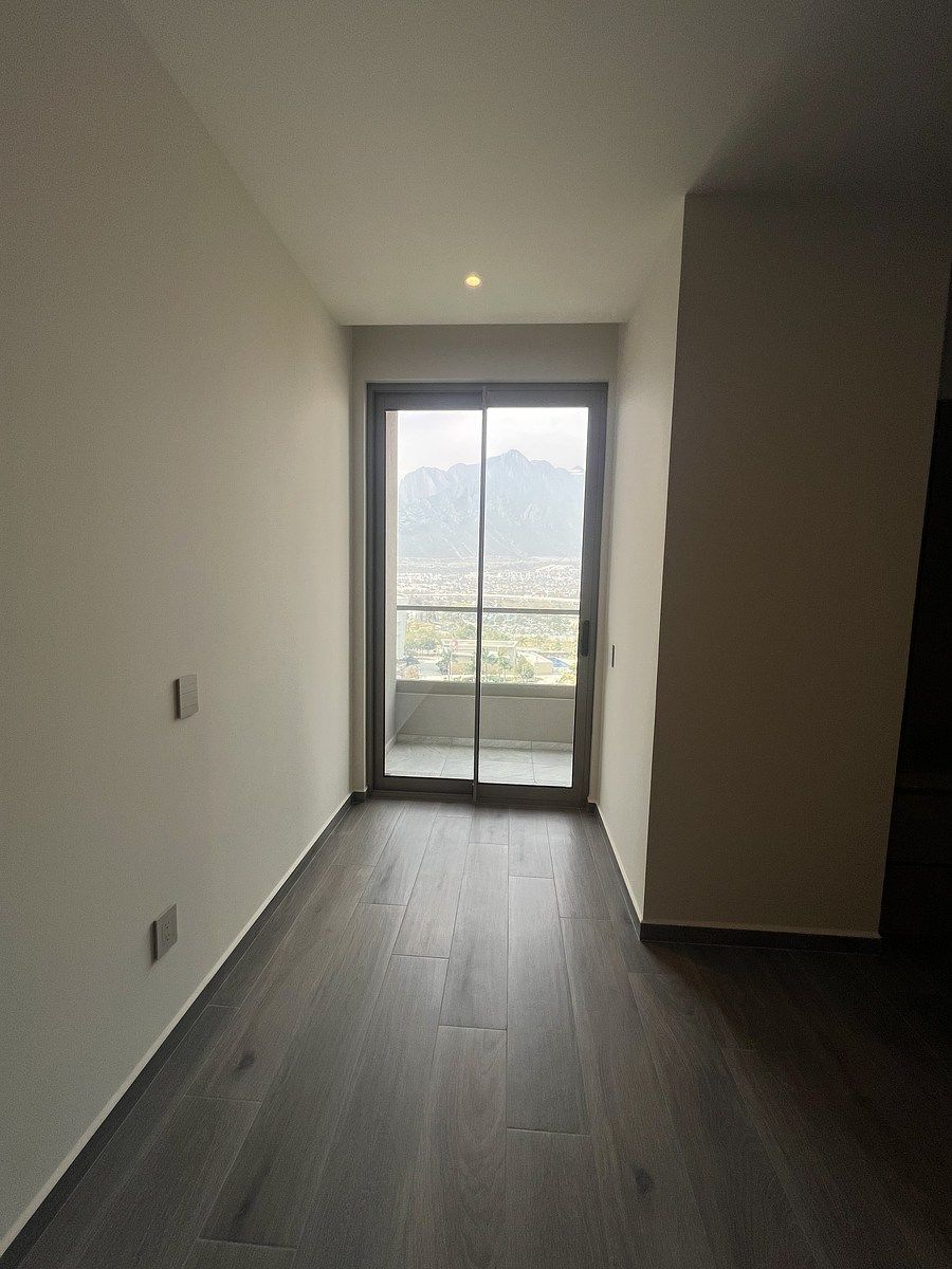 18 de 26: Balcón rec secundaria