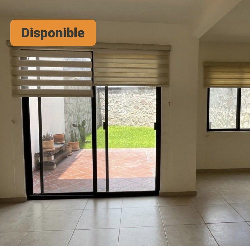 26 of 36: comedor, acceso a terraza y jardin