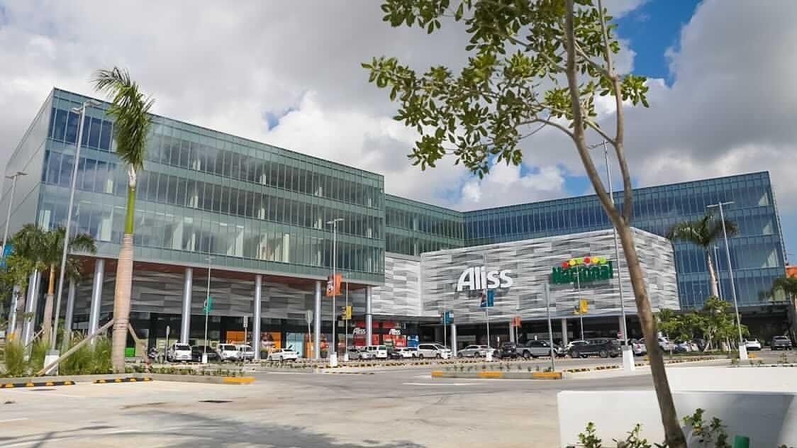 Oficinas en Venta Urbanización Fernández, Santo Domingo