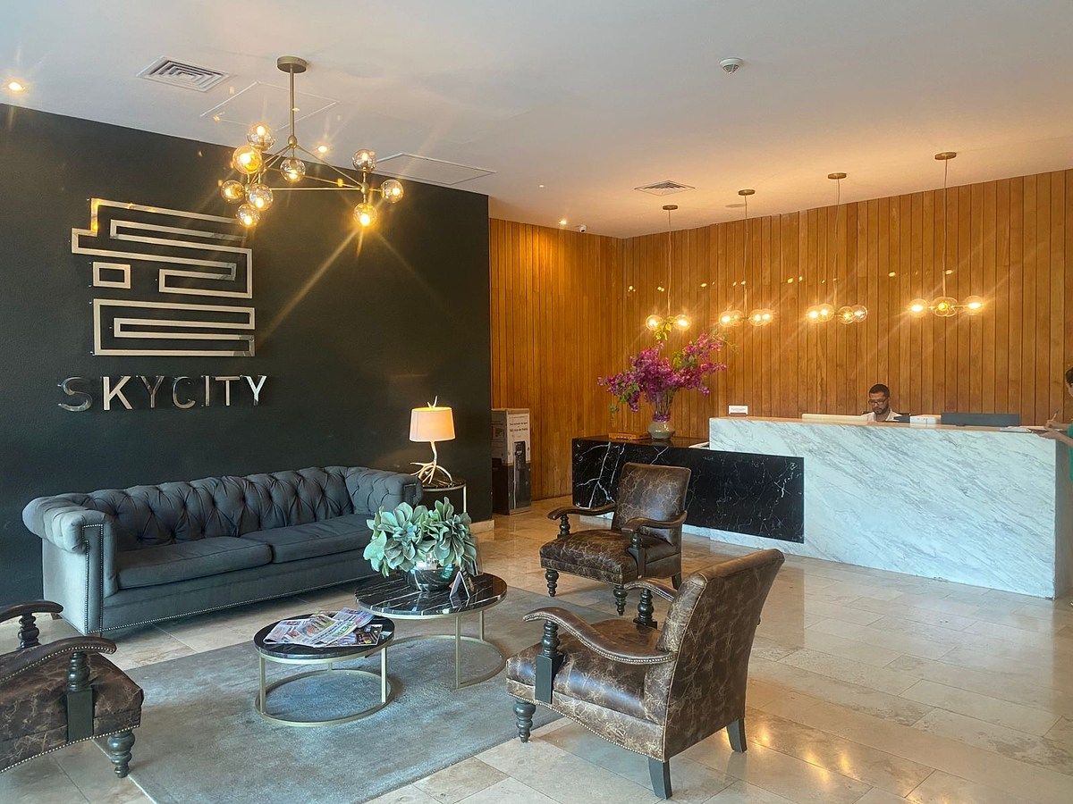 1 de 9: Recepción en PB