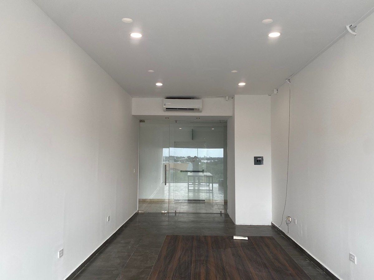 7 de 9: Vista Oficina