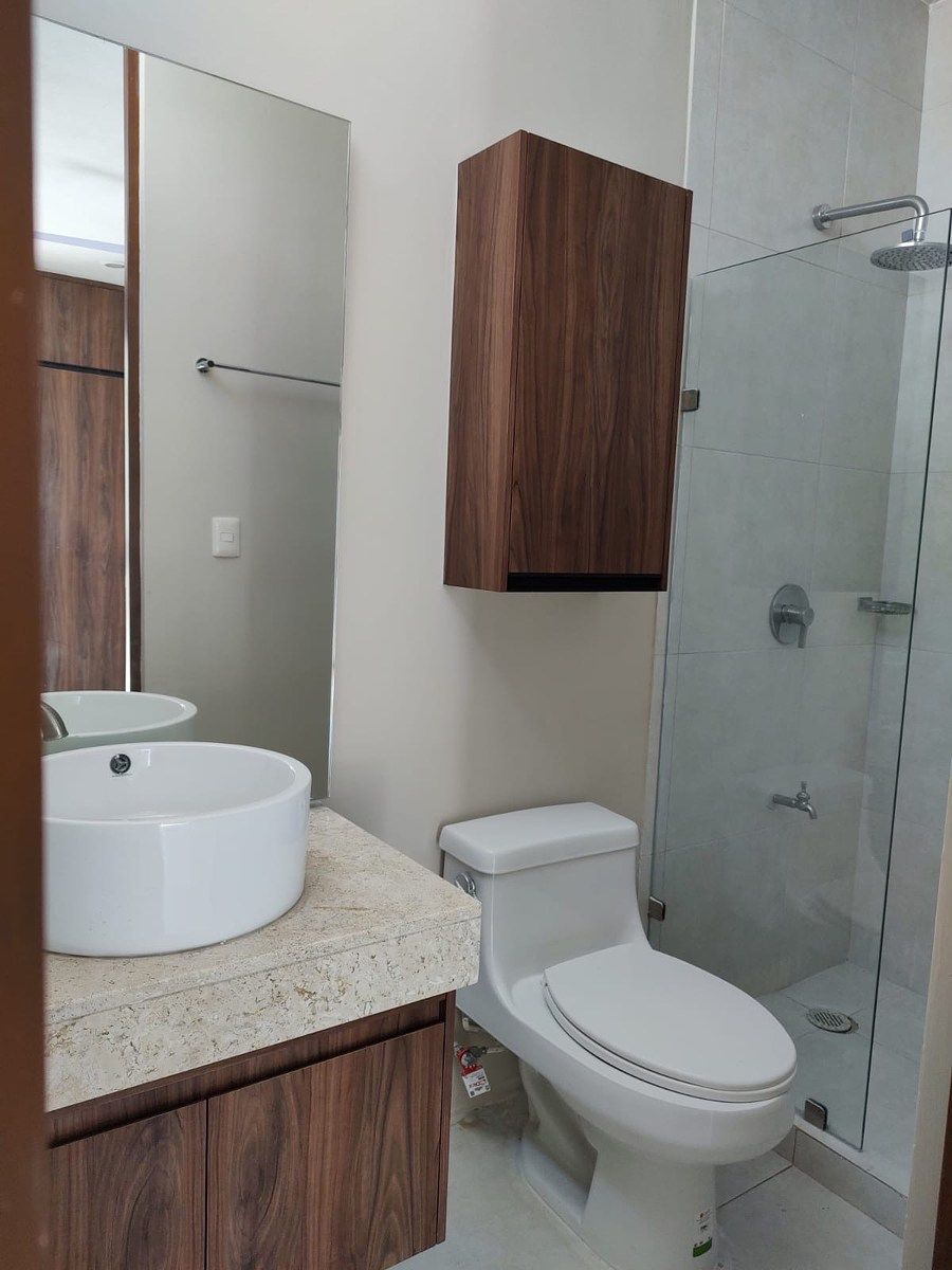 19 de 26: baño recámara principal