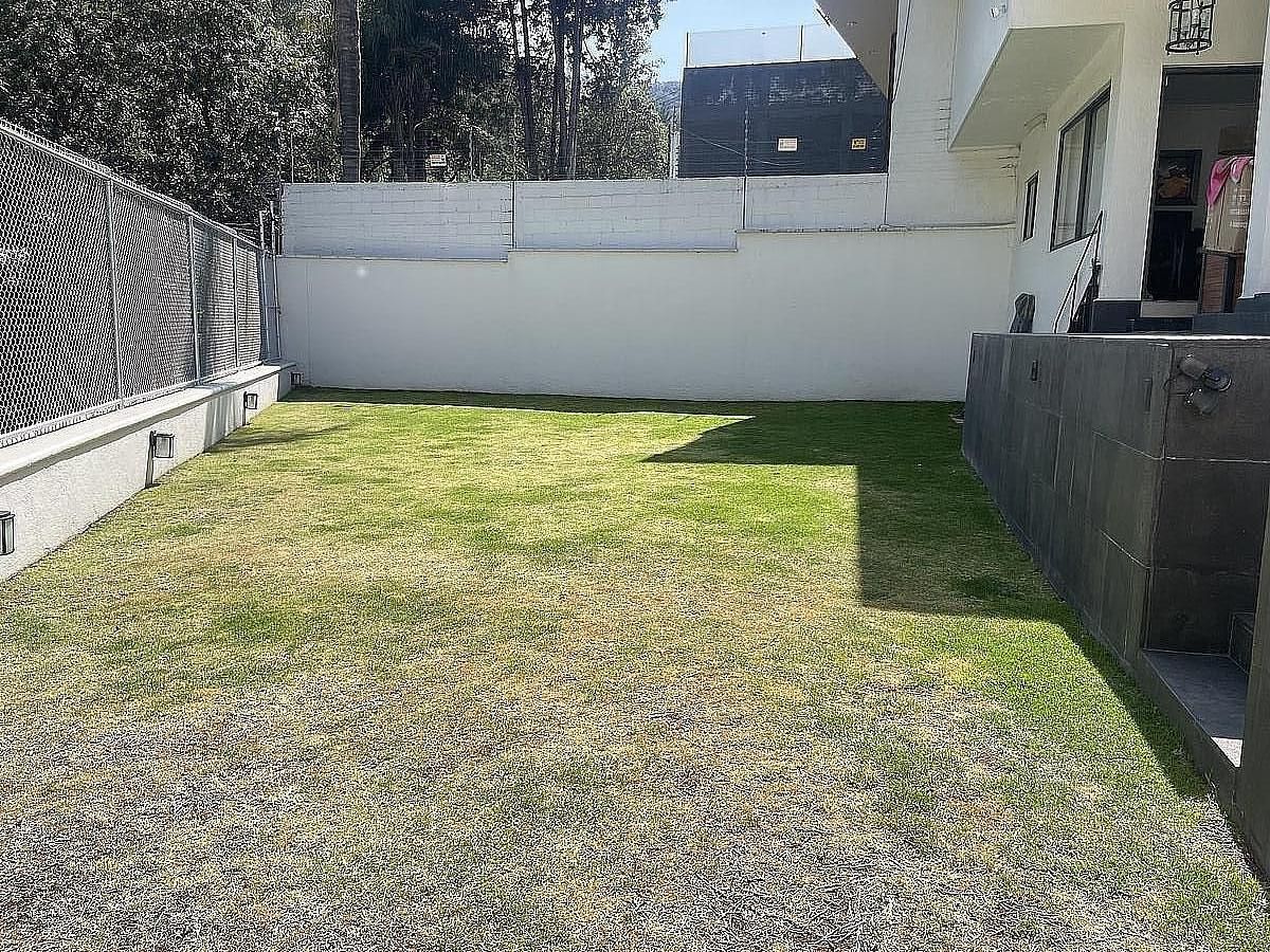 7 de 32: Jardín de buen tamano