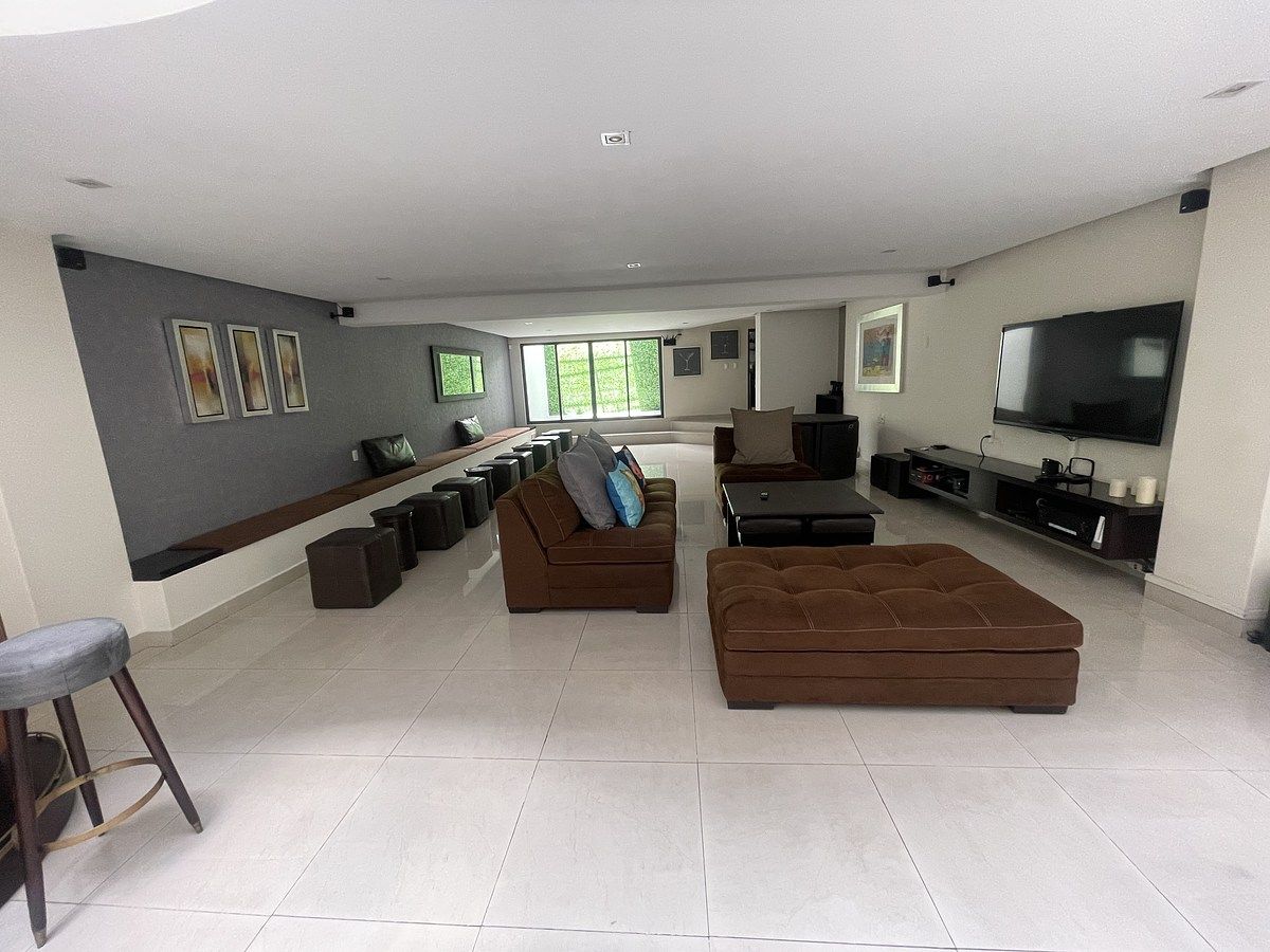 10 de 32: Salón de Eventos muy amplio