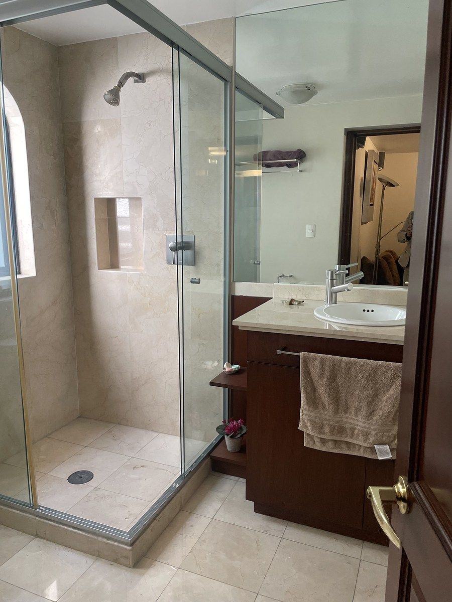 15 de 32: Baño de la recámara #4