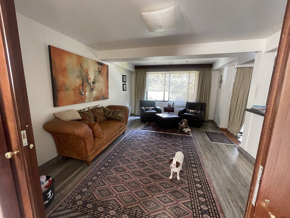 25 de 32: Esta sala pertenece a la recámara principal