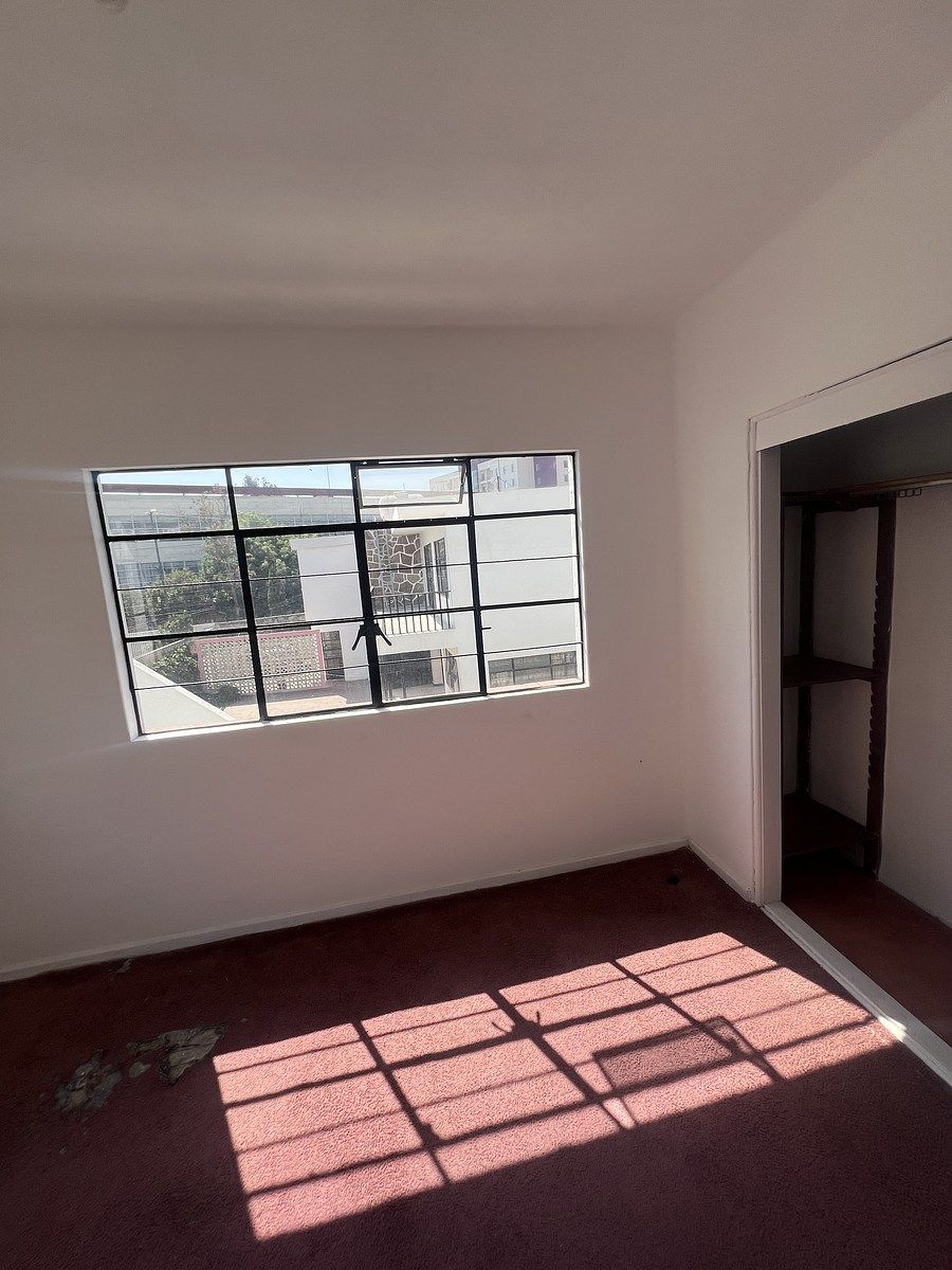 13 de 17: Habitación con clóset