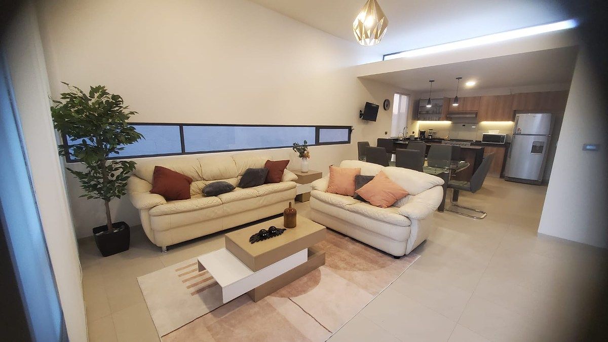 Casa en venta en Zakia Ziré* cocina planta alta