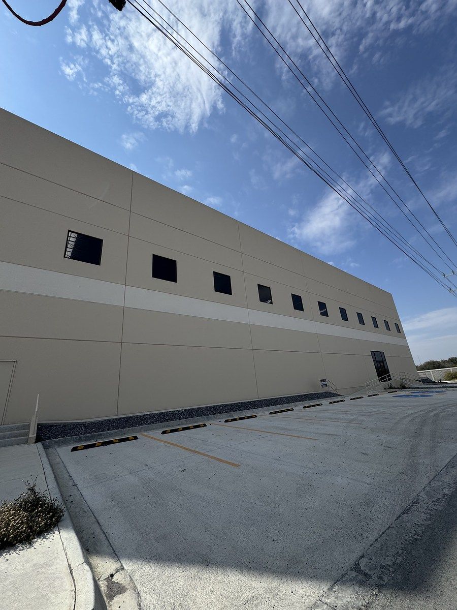 2 of 8: Estacionamientos