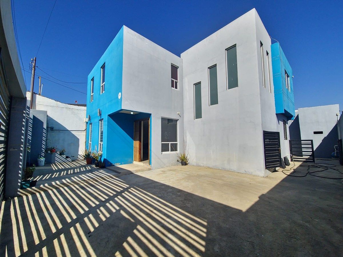 4 de 32: Estacionamiento para 2 carros