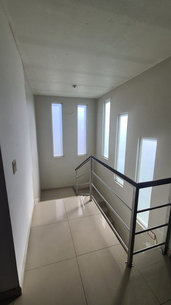 25 de 32: Cubo de escalera