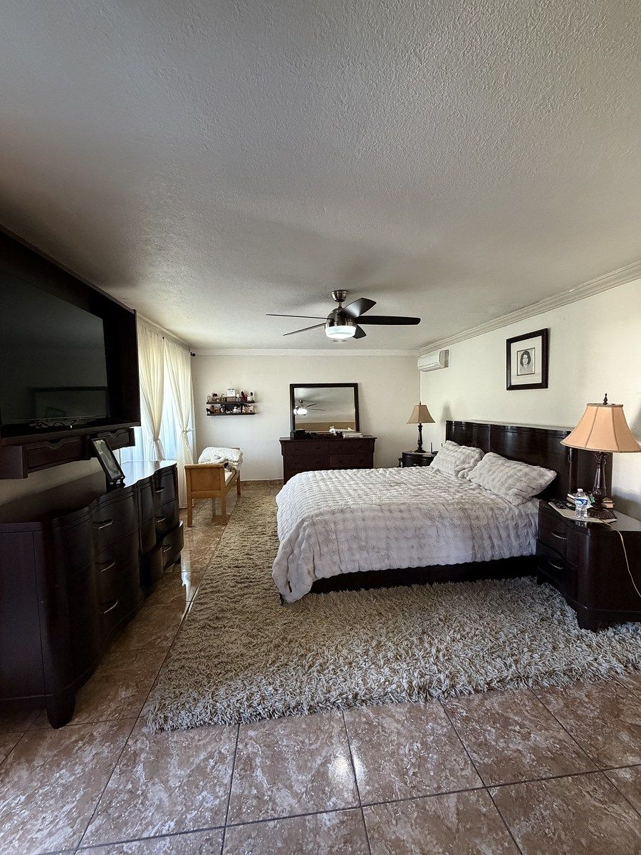 23 of 34: Recámara principal