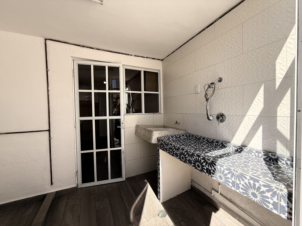 23 de 28: area de lavado y para tus mascotas