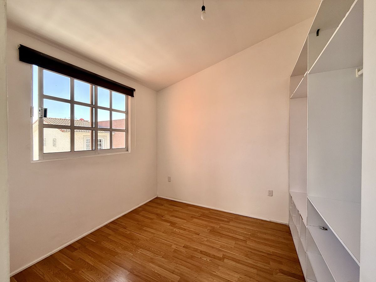 19 de 28: recámara secundaria uno