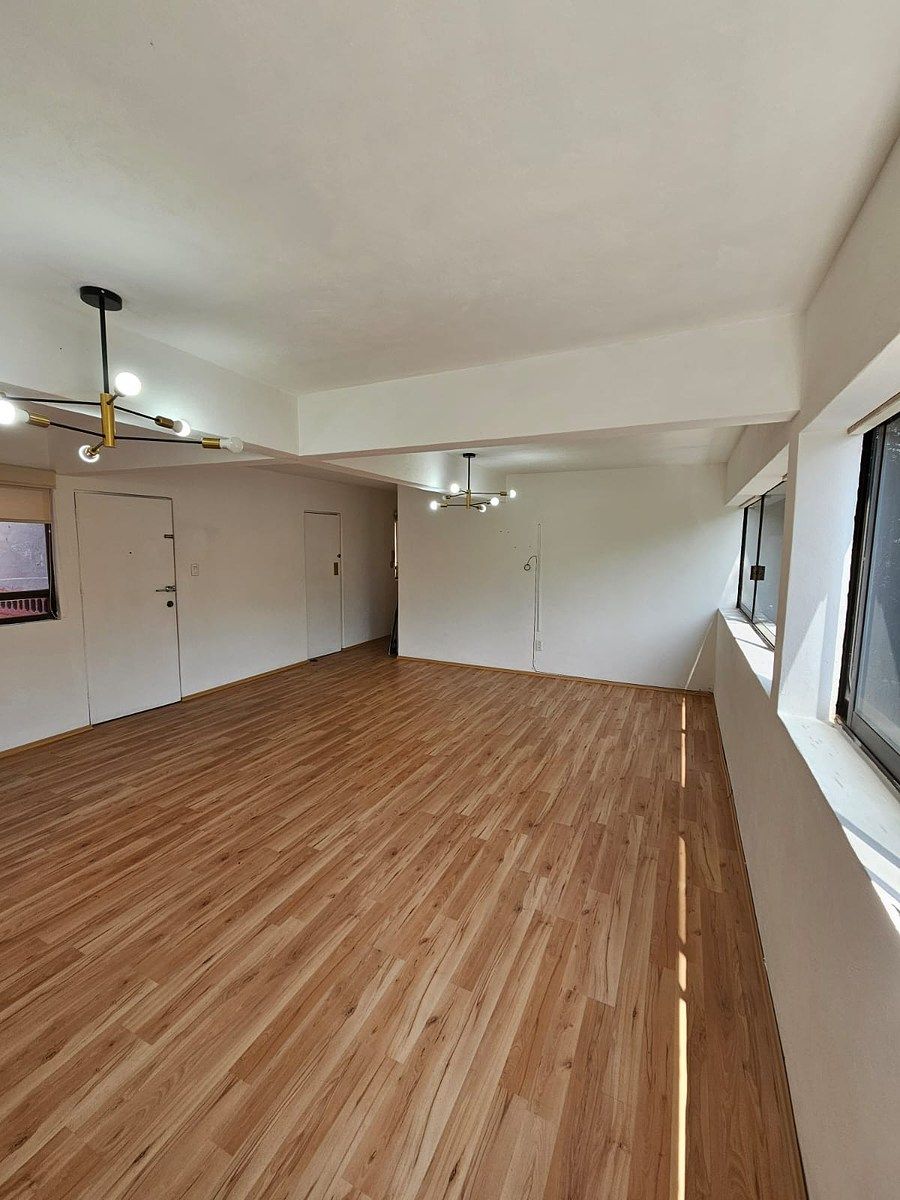 2 de 18: ESTANCIA COMEDOR