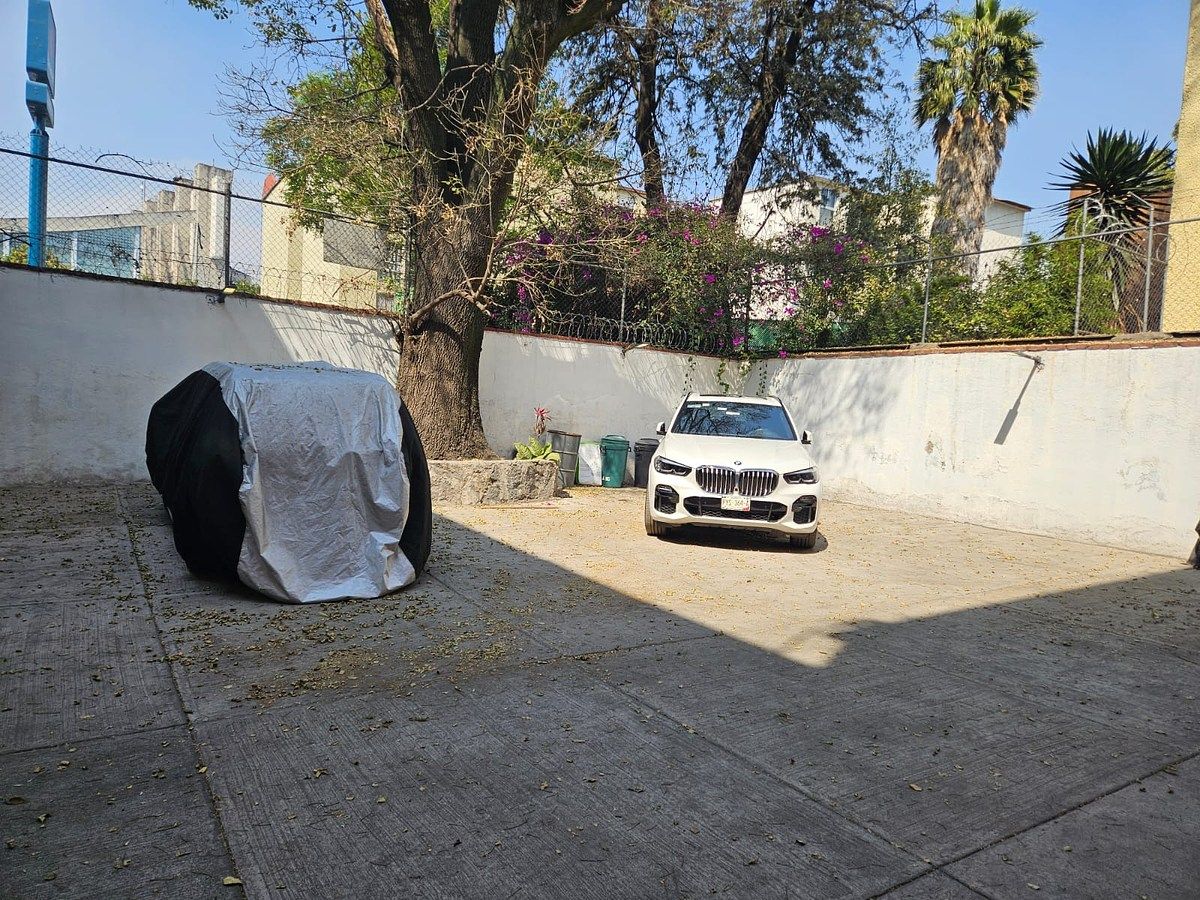 15 de 18: CAJON ESTACIONAMIENTO