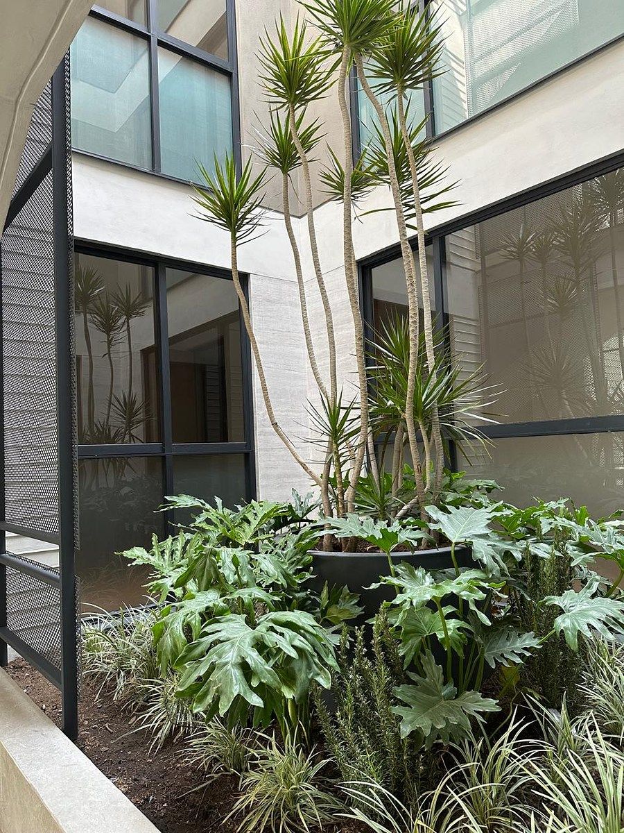 3 de 12: Acabados similares interiores del edificio