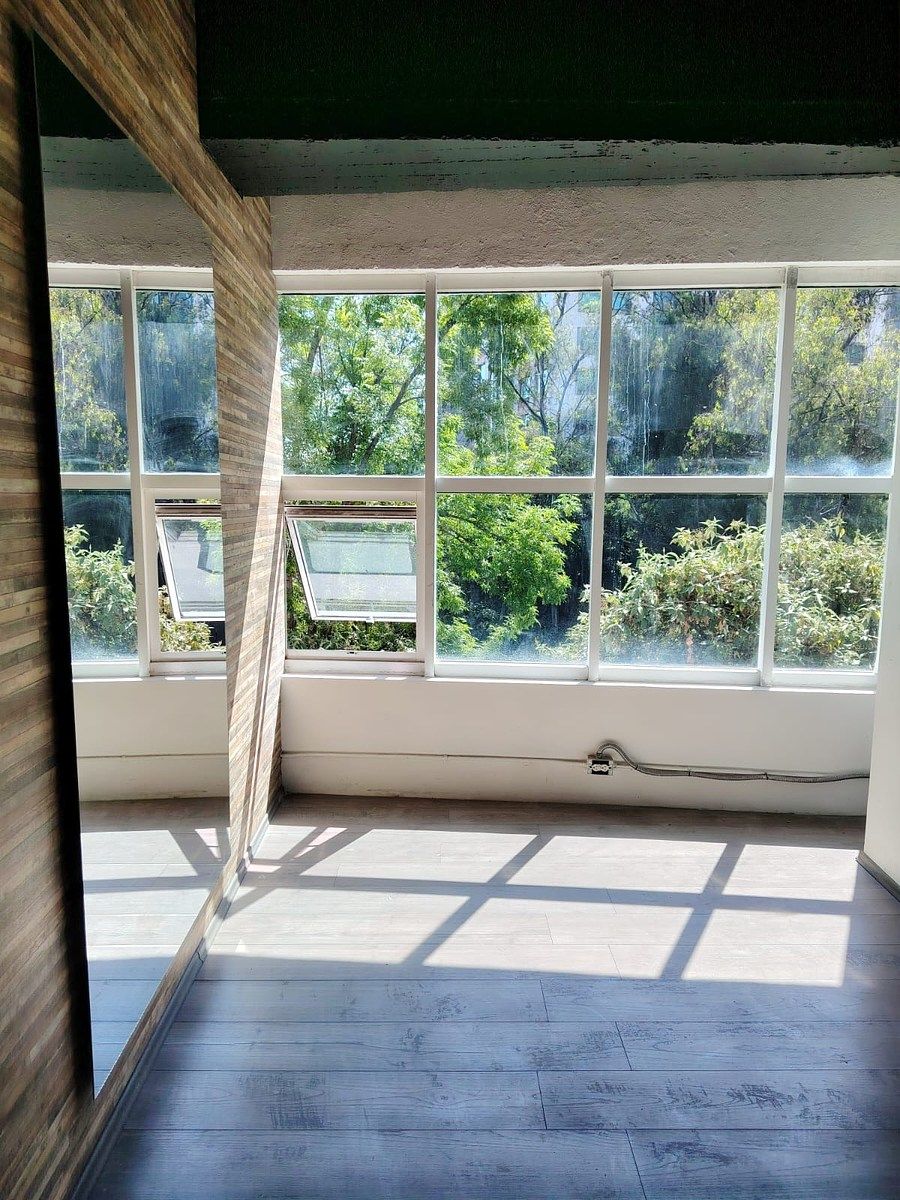 2 de 13: interior  1 con vista