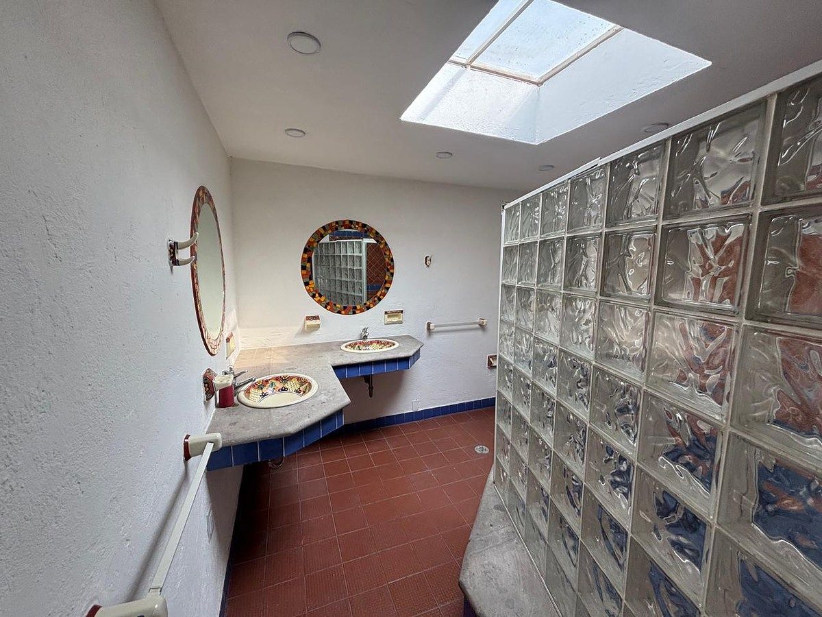 6 de 33: BAÑO RECAMARA PRINCIPAL