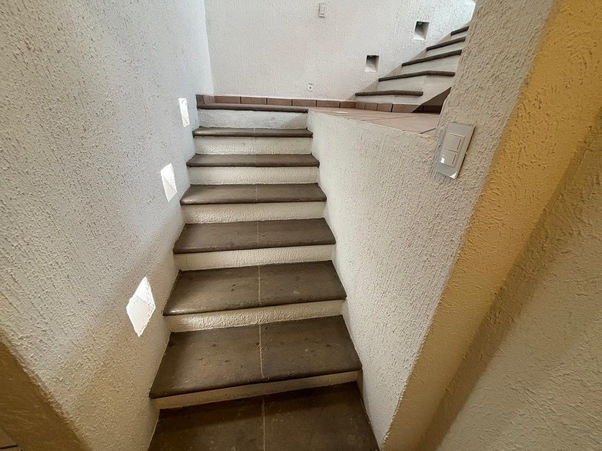 14 de 33: ESCALERAS