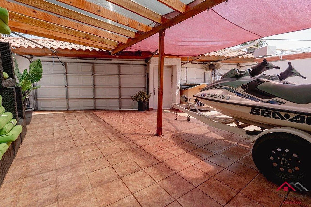 22 de 30: Estacionamiento