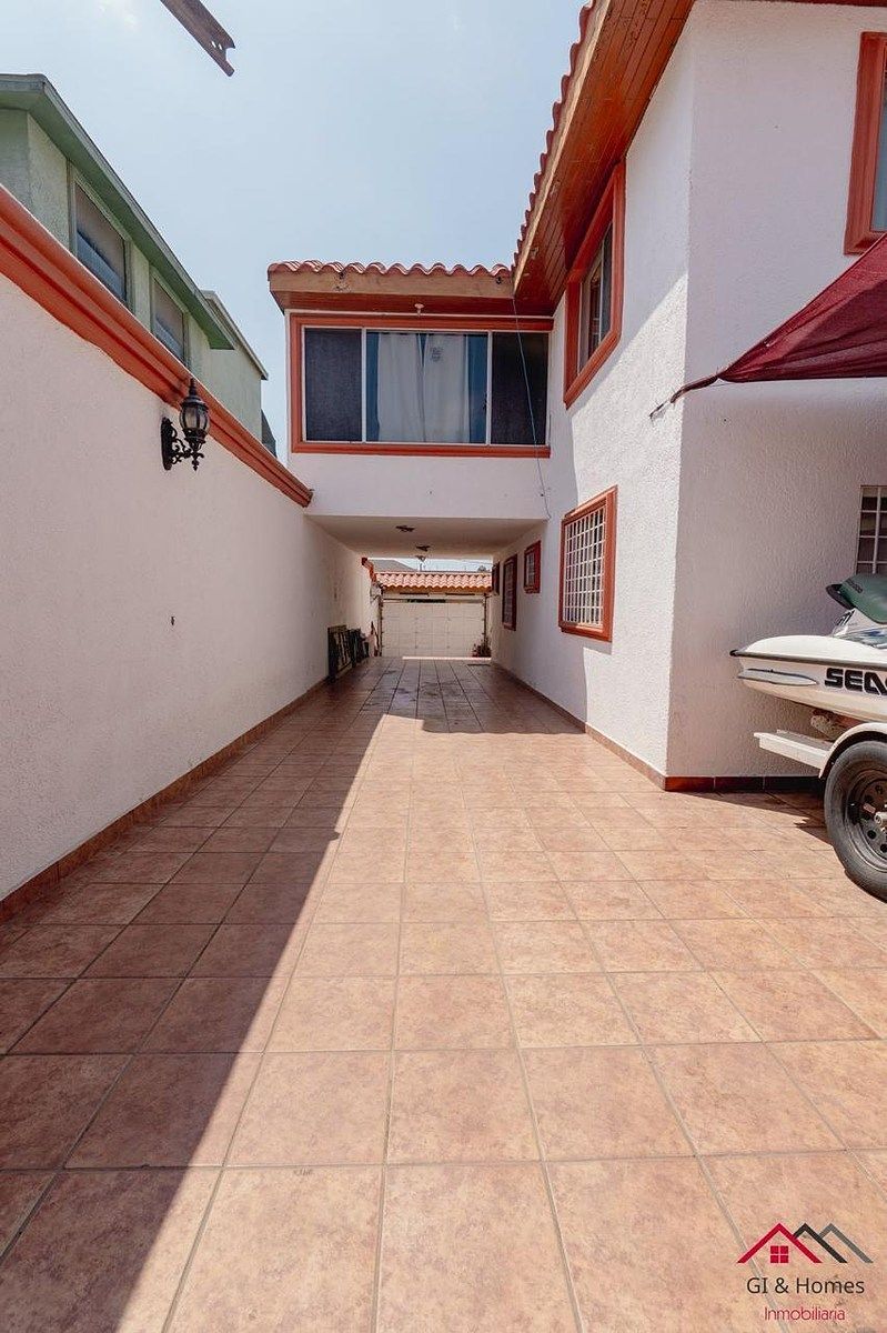 23 de 30: Estacionamiento