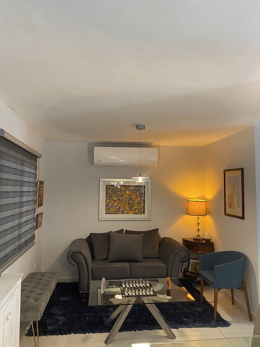 4 de 16: Sala-comedor planta baja Casa Quinta Colonial Apodaca