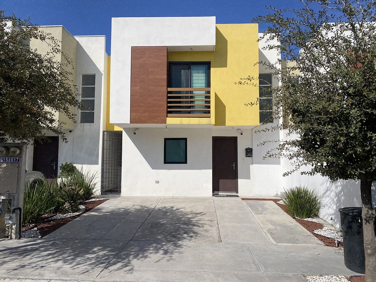 1 de 16: Fachada Casa Quinta Colonial Apodaca