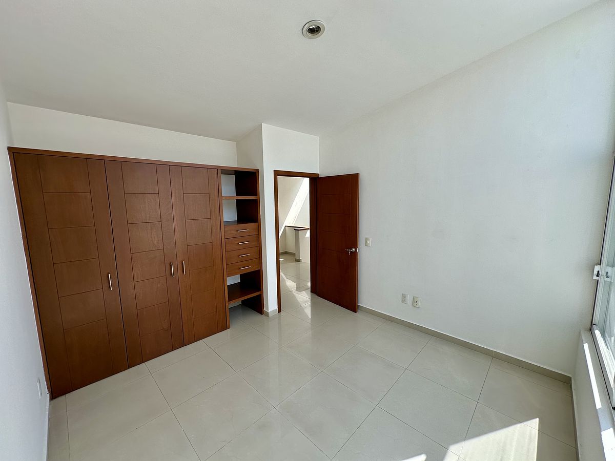 11 de 16: RECAMARA SEC 2