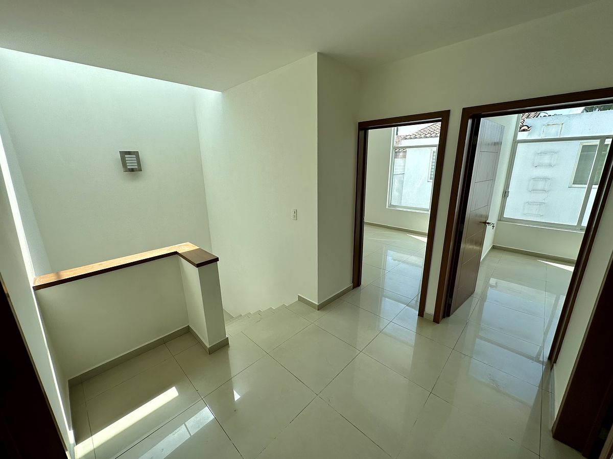 9 de 16: DISTRIBUCION PLANTA ALTA