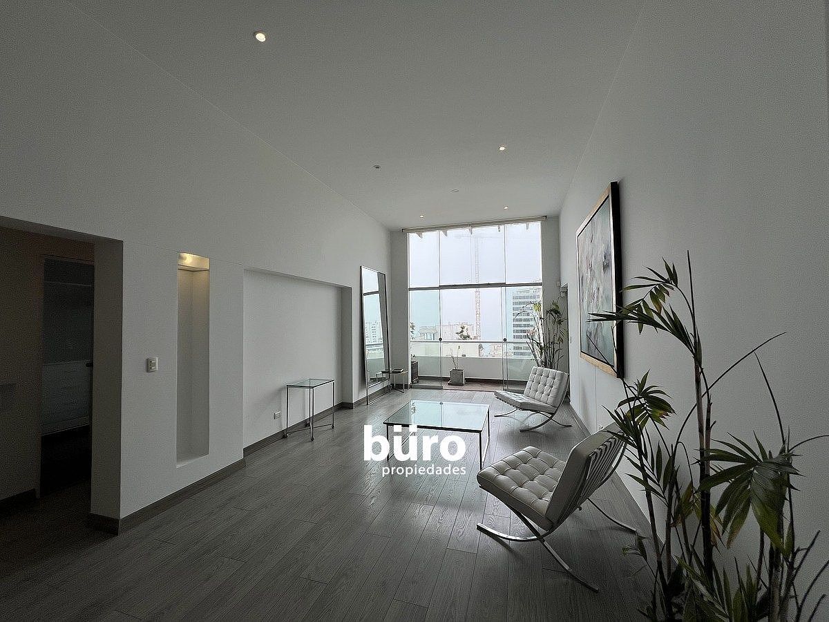 21 de 23: Sala comerdor con vista al mar