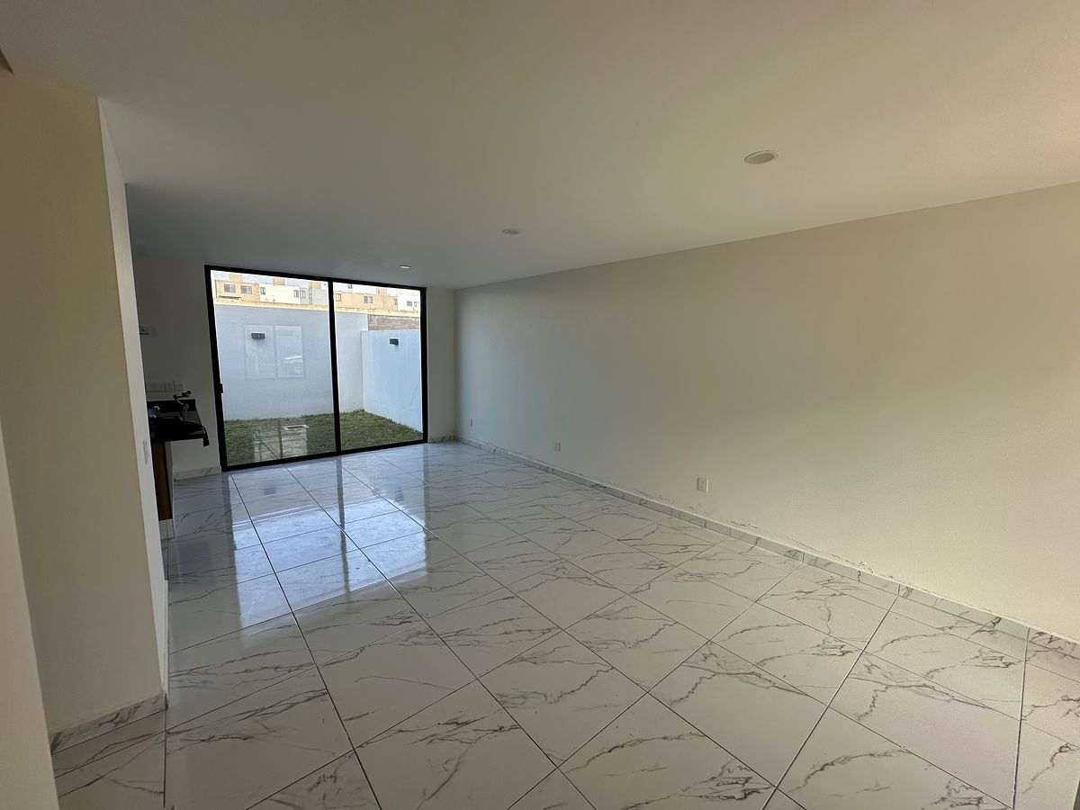 5 de 23: SALA / COMEDOR