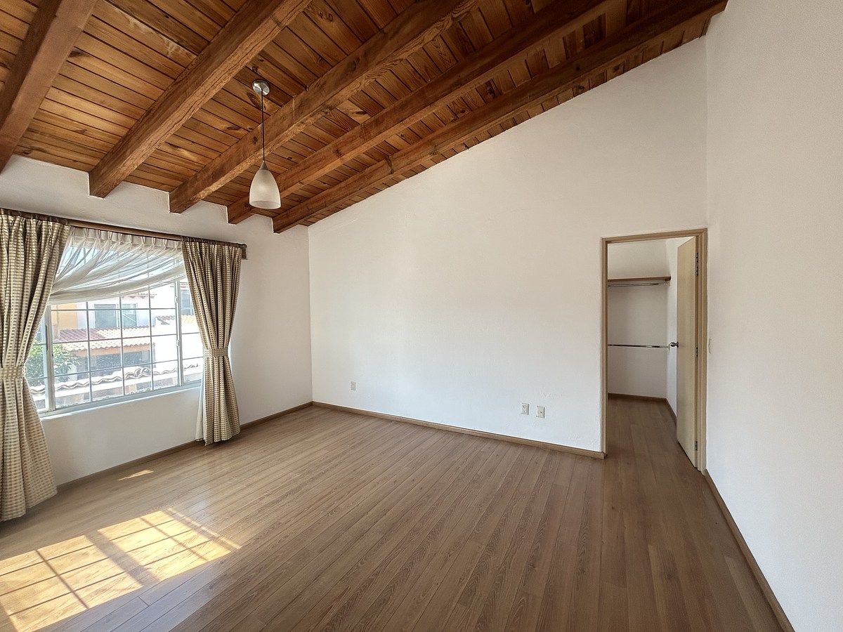 12 de 17: Habitación