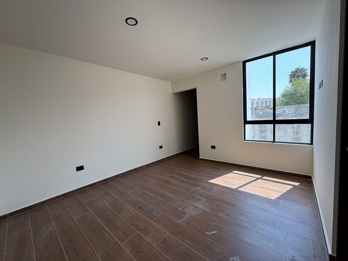 30 de 35: Recámara 2